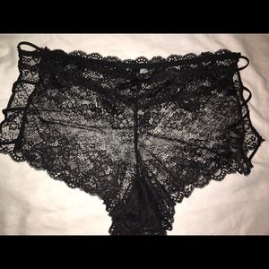 NWOT Woman’s Black Lace Boy Shorts